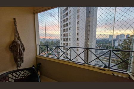 Apartamento à venda com 3 quartos, 68m² em Vila Isa, São Paulo