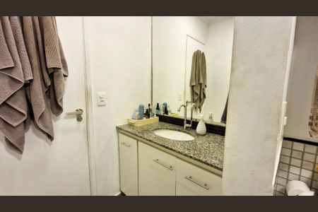 Apartamento à venda com 3 quartos, 68m² em Vila Isa, São Paulo