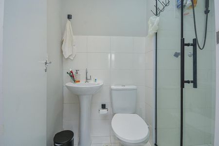 Banheiro de apartamento para alugar com 2 quartos, 33m² em Pedreira, São Paulo