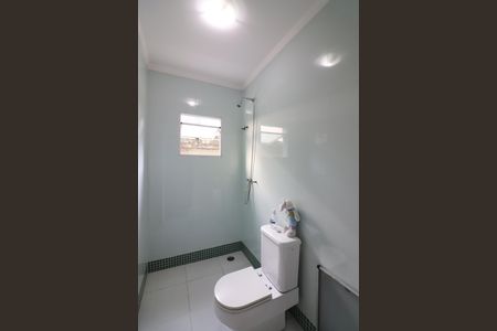 Banheiro Social de casa à venda com 2 quartos, 238m² em Ferrazópolis, São Bernardo do Campo