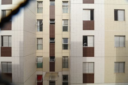 Vista Quarto 2 de apartamento para alugar com 2 quartos, 48m² em Vila Indiana, Taboão da Serra