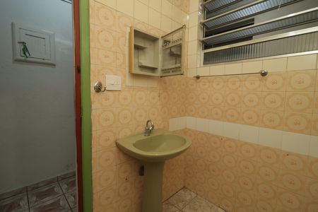 Banheiro de apartamento para alugar com 2 quartos, 25m² em Liberdade, São Paulo