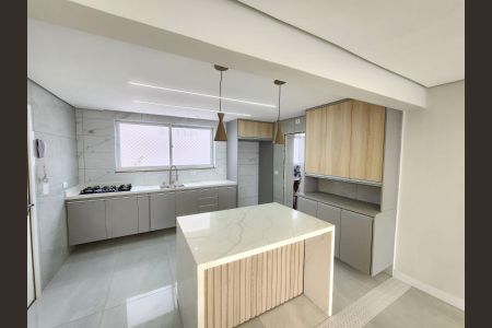 Apartamento à venda com 3 quartos, 122m² em Campo Belo, São Paulo