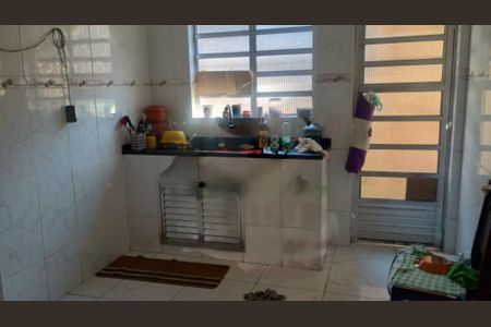 Casa à venda com 3 quartos, 240m² em Jardim Santa Cruz (Campo Grande), São Paulo