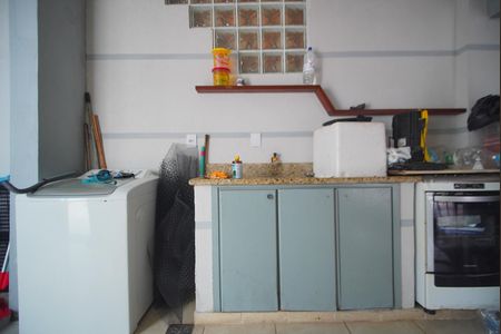 Área de Serviço de casa à venda com 3 quartos, 250m² em Vila Ipiranga, Porto Alegre