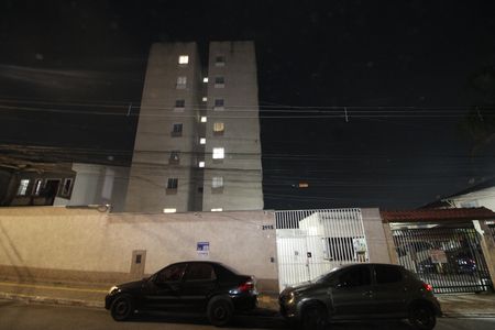 Fachada de apartamento à venda com 2 quartos, 38m² em Vila Carmosina, São Paulo