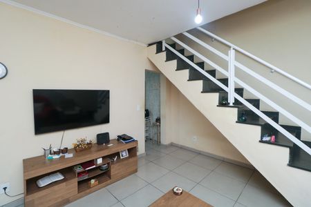 Sala de casa à venda com 2 quartos, 110m² em Jardim Stella, Santo André