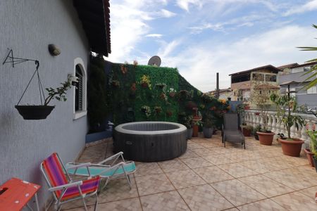 Varanda de casa para alugar com 4 quartos, 215m² em Jardim Las Vegas, Santo André