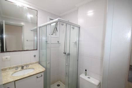 Banheiro de apartamento para alugar com 3 quartos, 70m² em Jardim das Laranjeiras, São Paulo
