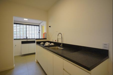 Cozinha de apartamento à venda com 3 quartos, 88m² em Passo D’areia, Porto Alegre