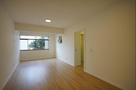 Sala de apartamento à venda com 3 quartos, 88m² em Passo D’areia, Porto Alegre