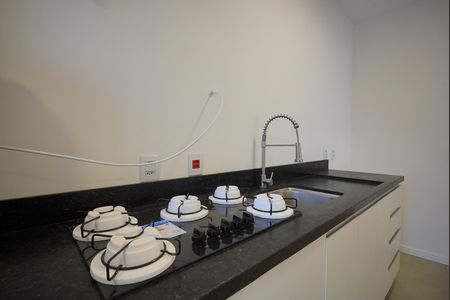 Cozinha de apartamento à venda com 3 quartos, 88m² em Passo D’areia, Porto Alegre