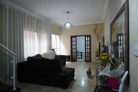Casa à venda com 4 quartos, 30m² em Vila Simone, São Paulo