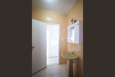 Banheiro social de casa para alugar com 2 quartos, 120m² em Neves, São Gonçalo