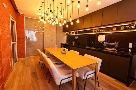 Apartamento para alugar com 65m², 2 quartos e 2 vagasBar