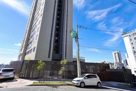 Apartamento para alugar com 65m², 2 quartos e 2 vagasfac