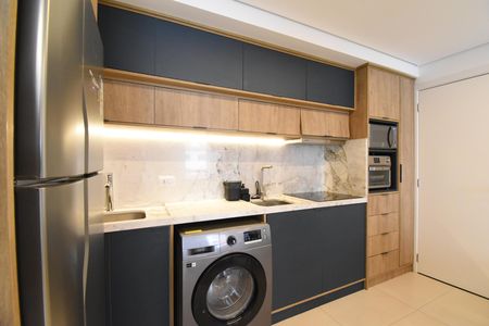 Studio de kitnet/studio para alugar com 1 quarto, 33m² em Centro, Curitiba