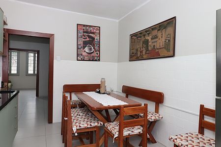 Cozinha de casa à venda com 4 quartos, 137m² em Floresta, Porto Alegre