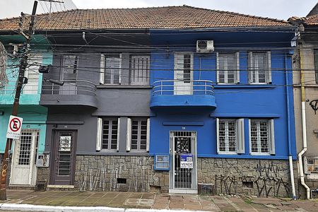 Casa à venda com 4 quartos, 137m² em Floresta, Porto Alegre