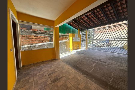 Garagem de casa à venda com 5 quartos, 260m² em Jardim Tupa, Barueri