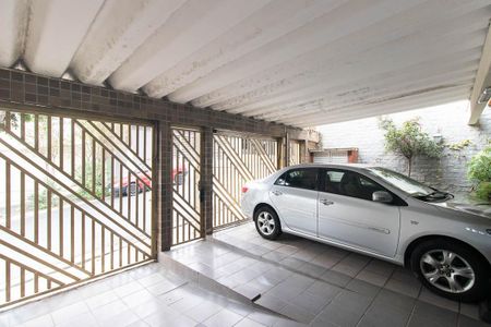 Garagem de casa à venda com 4 quartos, 210m² em Vila Mazzei, São Paulo