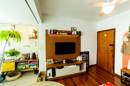 Sala de apartamento à venda com 4 quartos, 130m² em Santa Tereza, Belo Horizonte