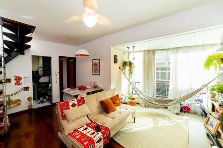 Sala de apartamento à venda com 4 quartos, 130m² em Santa Tereza, Belo Horizonte
