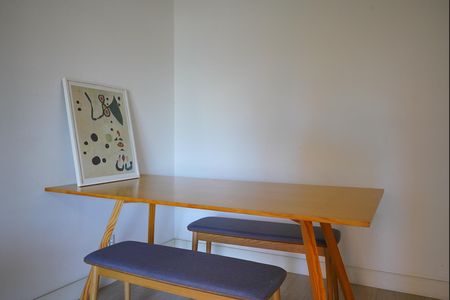Sala de apartamento para alugar com 3 quartos, 70m² em Chácara das Pedras, Porto Alegre