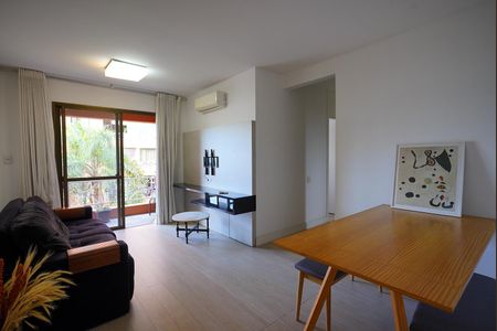Apartamento para alugar com 3 quartos, 70m² em Chácara das Pedras, Porto Alegre