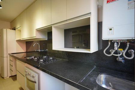Cozinha  de apartamento para alugar com 3 quartos, 70m² em Chácara das Pedras, Porto Alegre