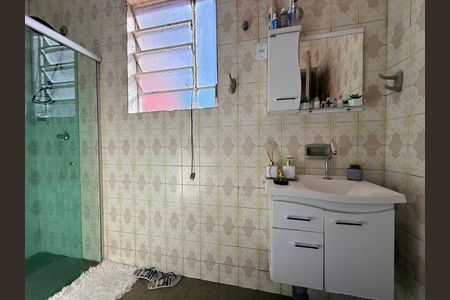 Banheiro de casa à venda com 5 quartos, 300m² em Carlos Prates, Belo Horizonte