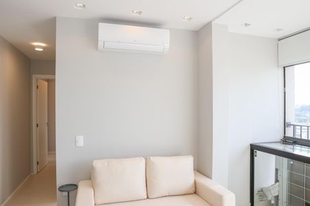 Sala de apartamento para alugar com 2 quartos, 52m² em Vila Anastácio, São Paulo