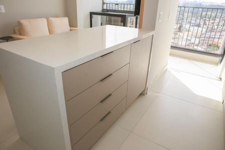 Cozinha e Área de Serviço de apartamento para alugar com 2 quartos, 52m² em Vila Anastácio, São Paulo