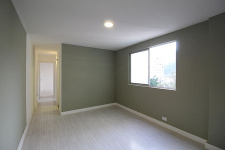 Sala de apartamento para alugar com 2 quartos, 48m² em Camorim, Rio de Janeiro