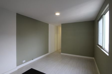 Sala de apartamento para alugar com 2 quartos, 48m² em Camorim, Rio de Janeiro