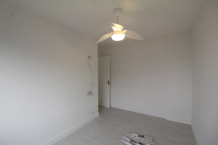 Quarto 2 de apartamento para alugar com 2 quartos, 48m² em Camorim, Rio de Janeiro