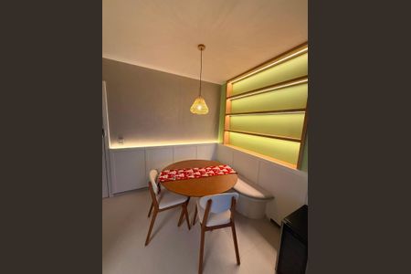 Apartamento para alugar com 2 quartos, 93m² em São Sebastião, Porto Alegre