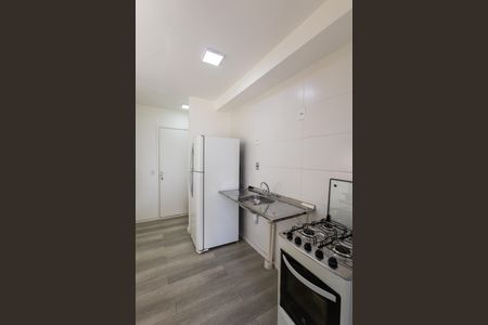 Cozinha de apartamento à venda com 2 quartos, 42m² em Vila Isa, São Paulo