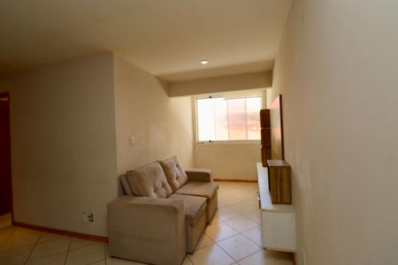 Sala de apartamento para alugar com 2 quartos, 86m² em Costa Azul, Salvador