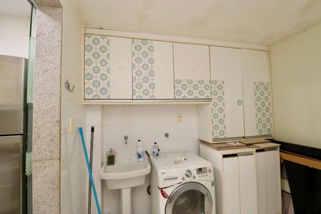 Área de Serviço de apartamento para alugar com 2 quartos, 86m² em Costa Azul, Salvador
