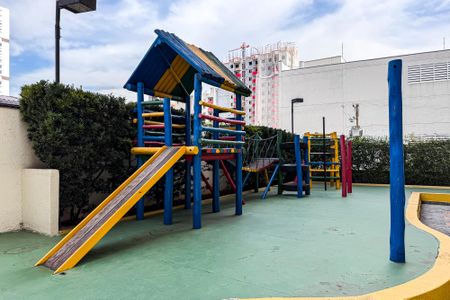 Apartamento para alugar com 53m², 2 quartos e 1 vaga Apartamento para alugar com 53m², 2 quartos e 1 vagaPlayground