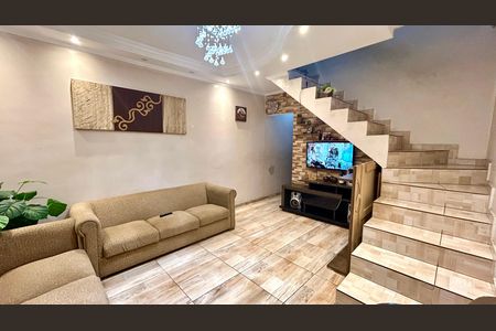 Casa à venda com 4 quartos, 171m² em Jardim Presidente Dutra, Guarulhos
