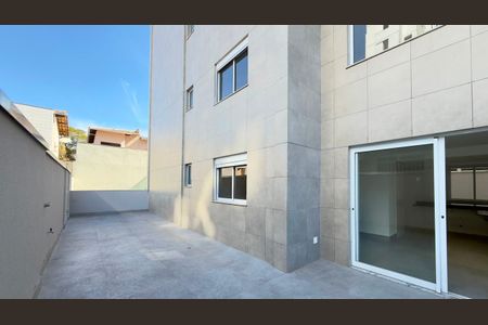 Apartamento à venda com 3 quartos, 229m² em Castelo, Belo Horizonte
