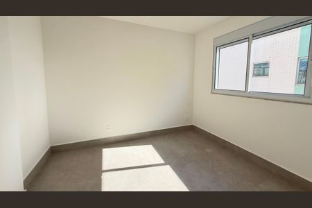 Apartamento à venda com 4 quartos, 163m² em Castelo, Belo Horizonte