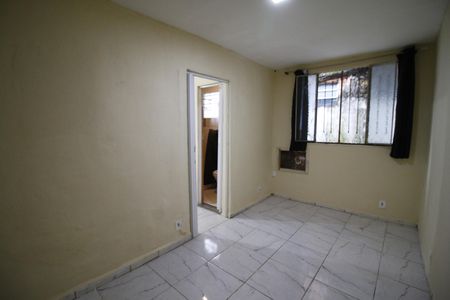 Quarto 1 de casa para alugar com 2 quartos, 40m² em Taquara, Rio de Janeiro