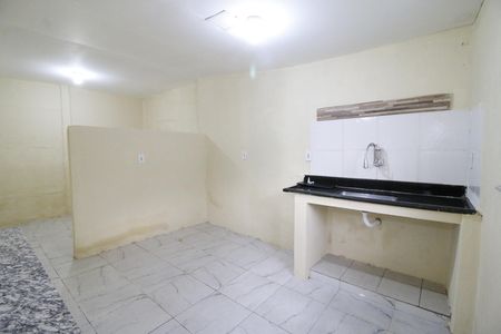 Cozinha de casa para alugar com 2 quartos, 40m² em Taquara, Rio de Janeiro