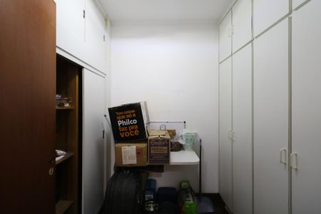 Quarto de Serviço de apartamento à venda com 4 quartos, 226m² em Santo Antônio, São Caetano do Sul