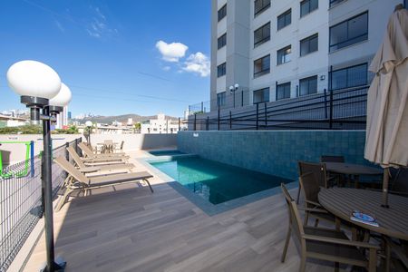 Apartamento para alugar com 51m², 2 quartos e 1 vaga Apartamento para alugar com 51m², 2 quartos e 1 vagaPISCINA