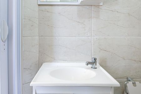 Banheiro de kitnet/studio à venda com 1 quarto, 20m² em Botafogo, Rio de Janeiro