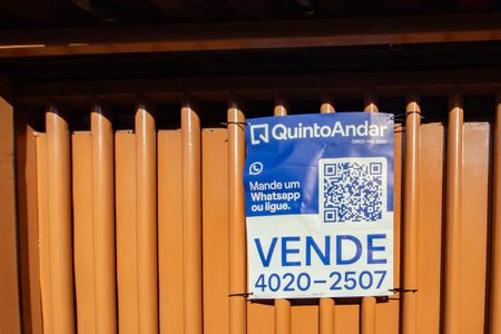 Plaquinha Instalada de casa à venda com 2 quartos, 83m² em Arvoredo, Contagem
